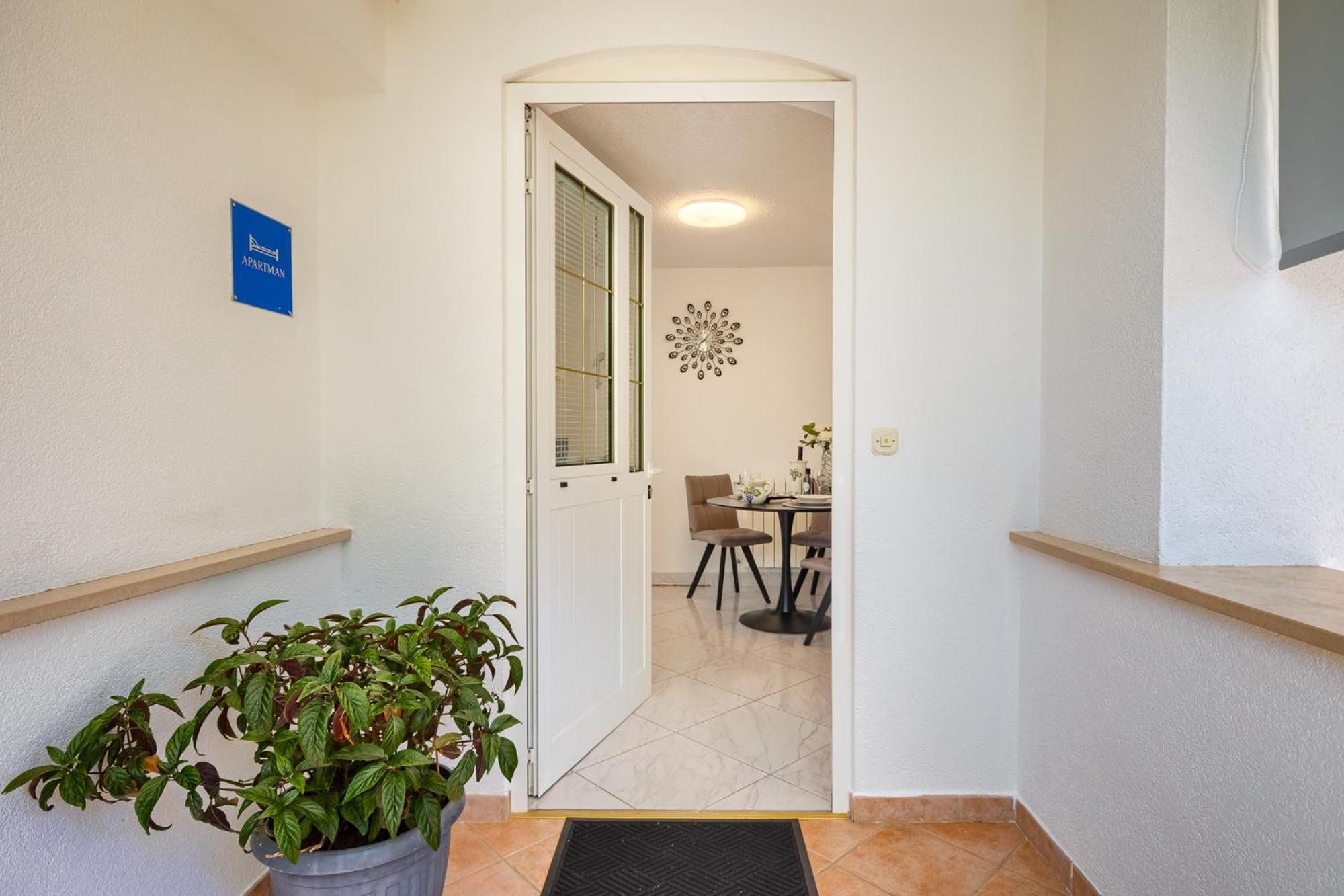 Maras Premium Apartments Poreč Exteriör bild